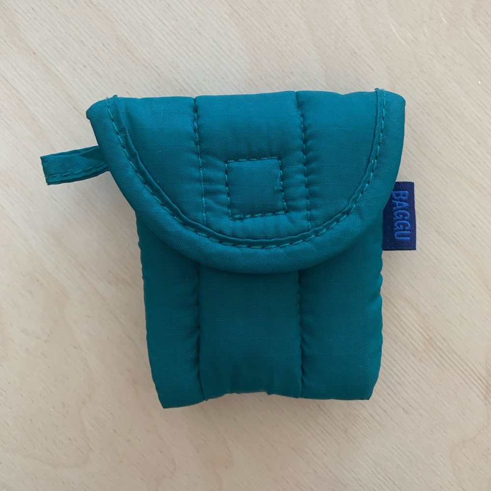 Baggu Puffy Earbud Case